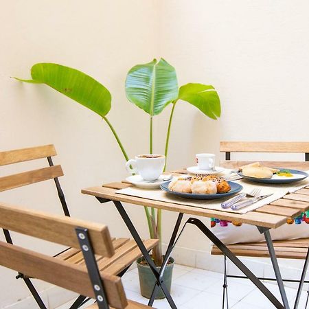 Piazza Martiri Apartment Кальярі Екстер'єр фото