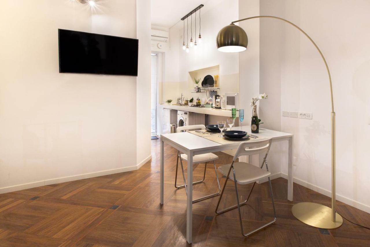 Piazza Martiri Apartment Кальярі Екстер'єр фото